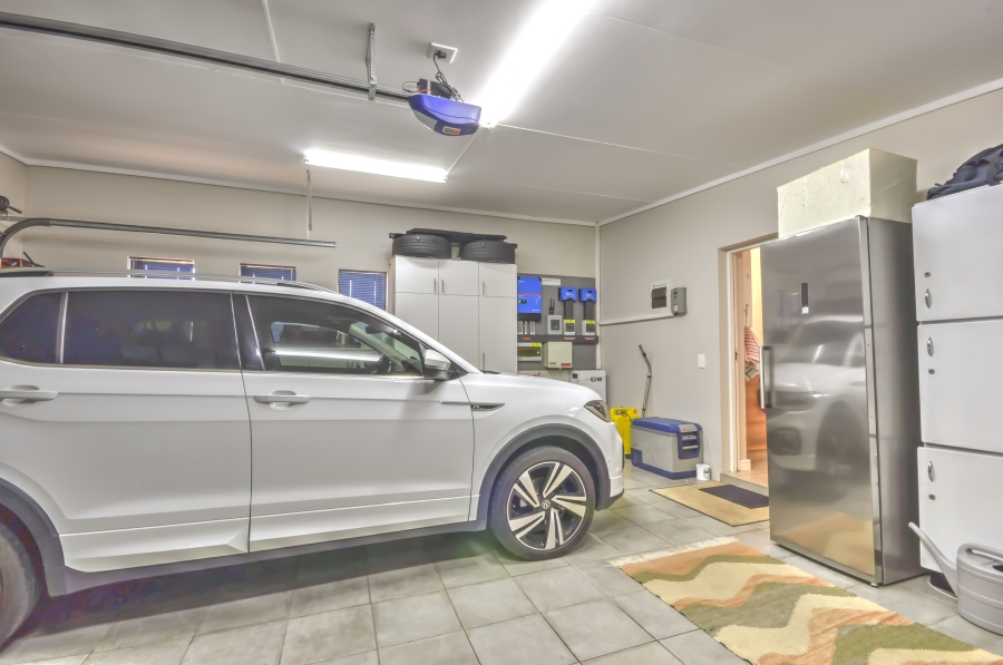 4 Bedroom Property for Sale in Earls Court Lifestyle Estate Western Cape